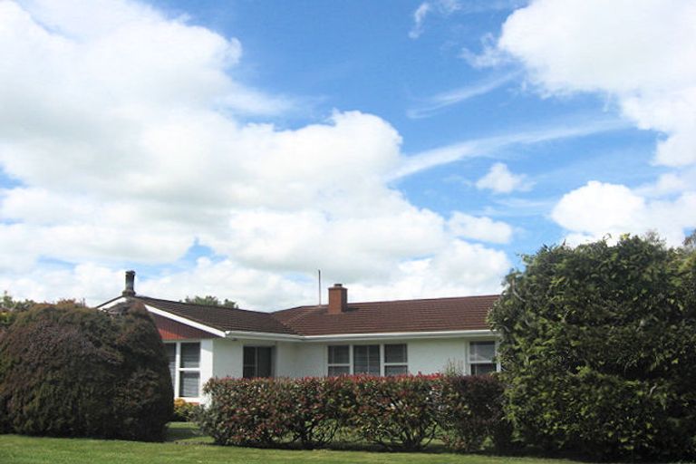 Photo of property in 17 Park Avenue, Oxford, 7430