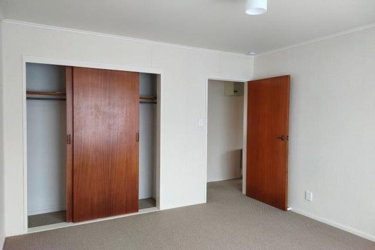 Photo of property in 21c Beauchamp Street, Tawa, Wellington, 5028