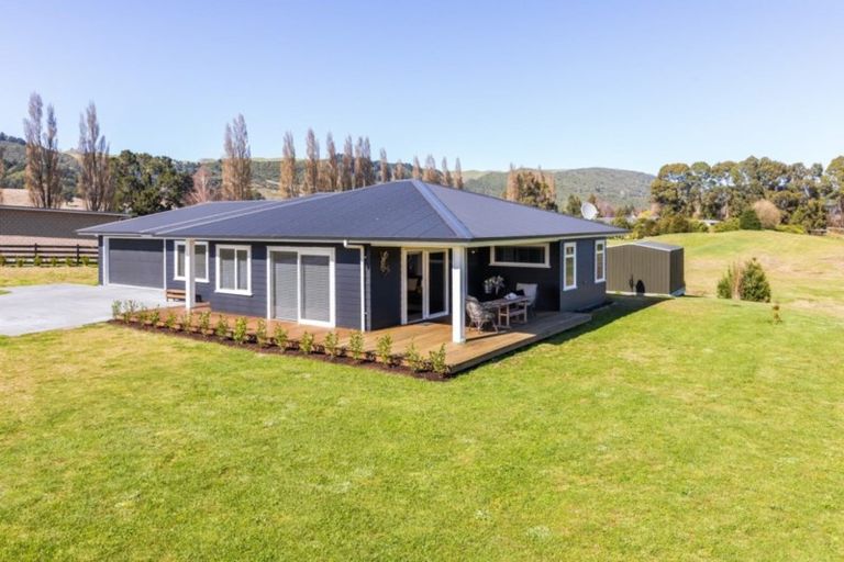 Photo of property in 5/500 Kinloch Road, Kinloch, Taupo, 3377
