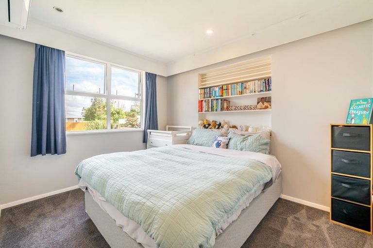 Photo of property in 40 Moeraki Road, Maoribank, Upper Hutt, 5018