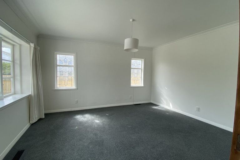 Photo of property in 24 Raroa Road, Hutt Central, Lower Hutt, 5010