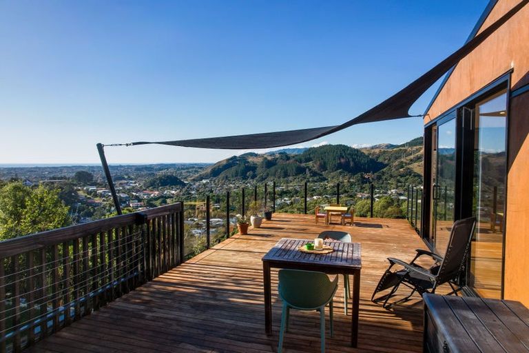 Photo of property in 91 Panorama Drive, Paraparaumu, 5032