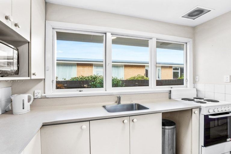 Photo of property in 77 Halberg Street, Dallington, Christchurch, 8061