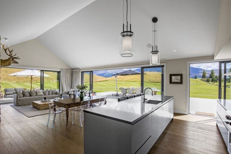 Photo of property in 7 Bendemeer Lane, Lake Hayes, Queenstown, 9371