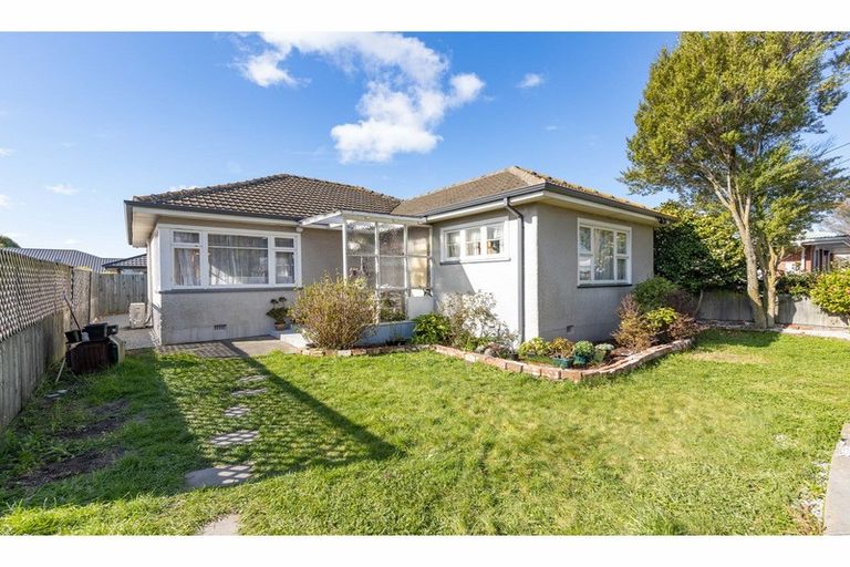 Photo of property in 302 Wairakei Road, Bryndwr, Christchurch, 8053