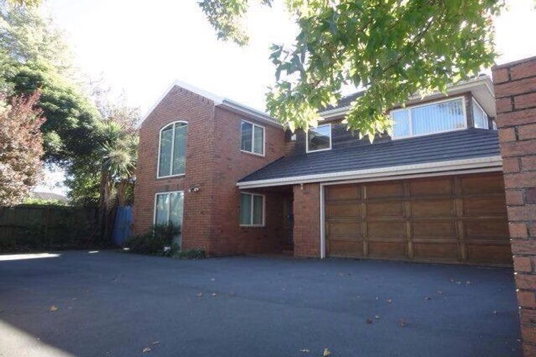 Photo of property in 94 Memorial Avenue, Ilam, Christchurch, 8053