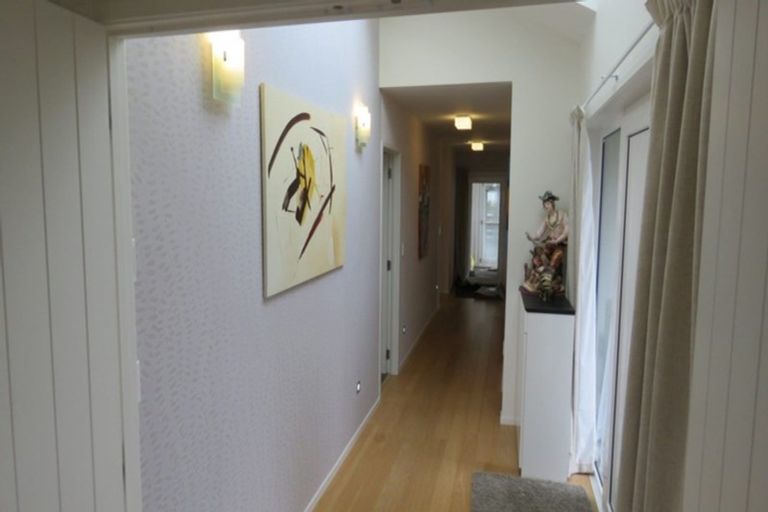 Photo of property in 1 Brompton Close, Richmond Heights, Taupo, 3330