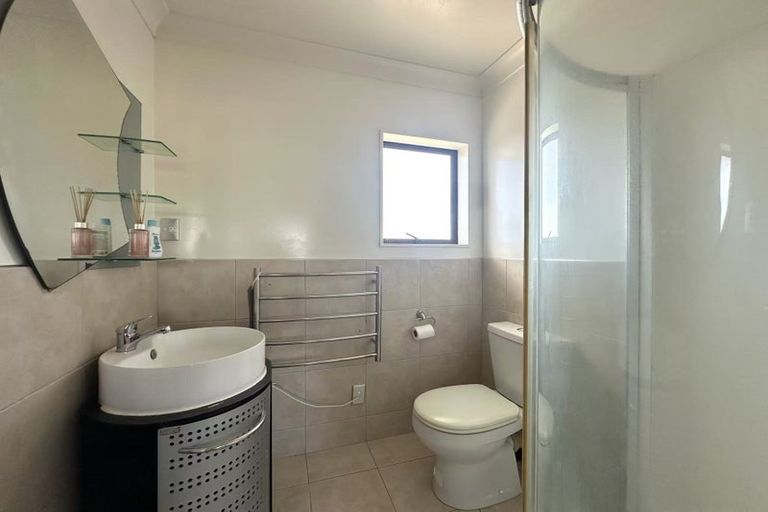 Photo of property in 15 Janway Avenue, Flat Bush, Auckland, 2016