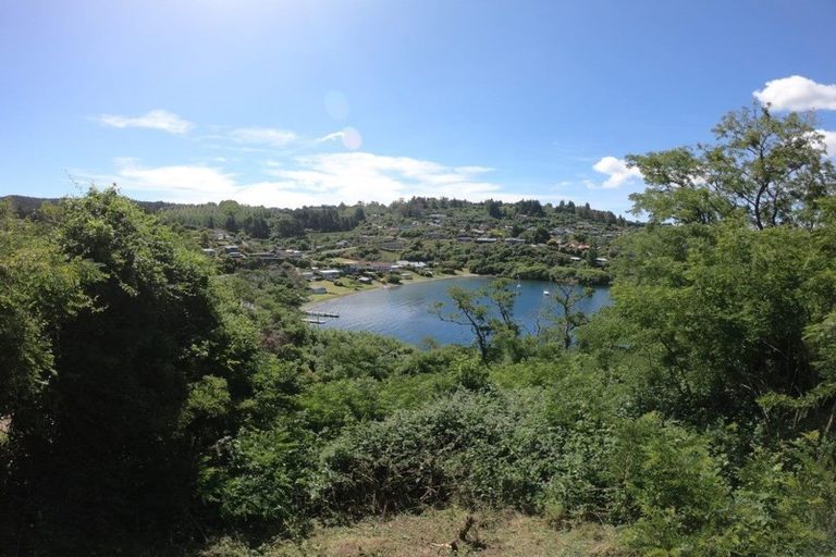 Photo of property in 21 Parawera Drive, Acacia Bay, Taupo, 3330