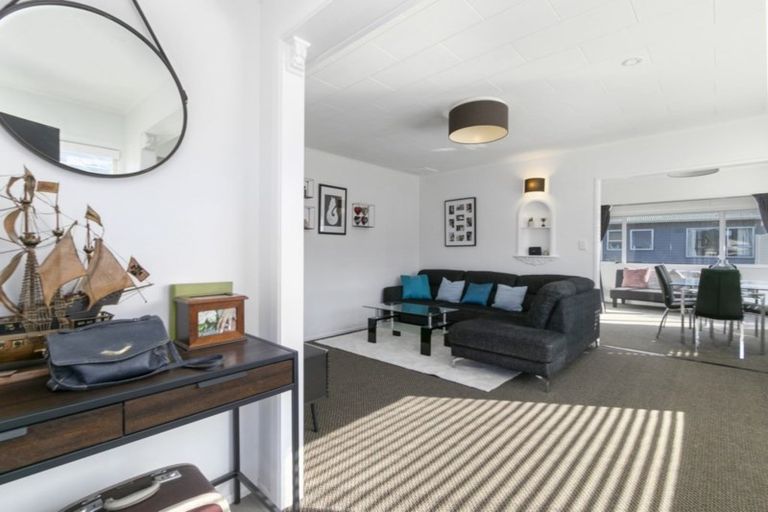 Photo of property in 279 Wellington Road, Wainuiomata, Lower Hutt, 5014