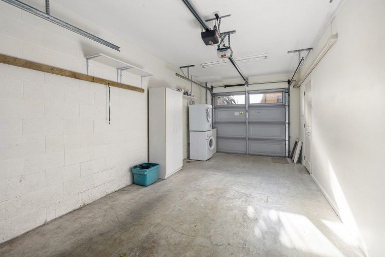 Photo of property in 12 Futuna Close, Karori, Wellington, 6012