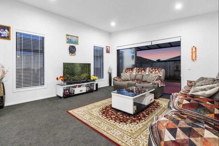 Photo of property in 267 Te Okuroa Drive, Papamoa, 3118