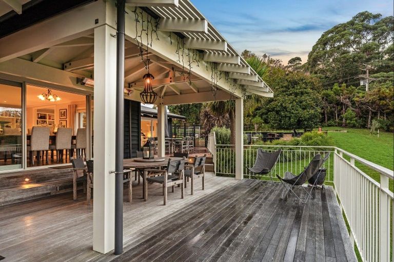 Photo of property in 181 Baddeleys Beach Road, Tawharanui Peninsula, Warkworth, 0986