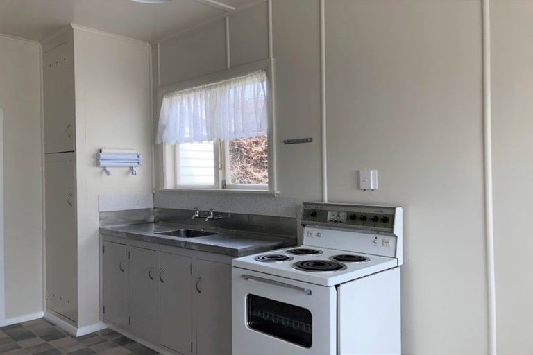 Photo of property in 37 Swiss Avenue, Gonville, Whanganui, 4501