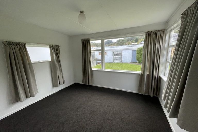 Photo of property in 236 Kaikorai Valley Road, Bradford, Dunedin, 9011