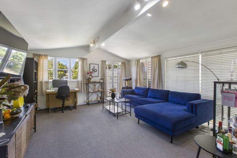 Photo of property in 358 Upper Harbour Drive, Greenhithe, Auckland, 0632