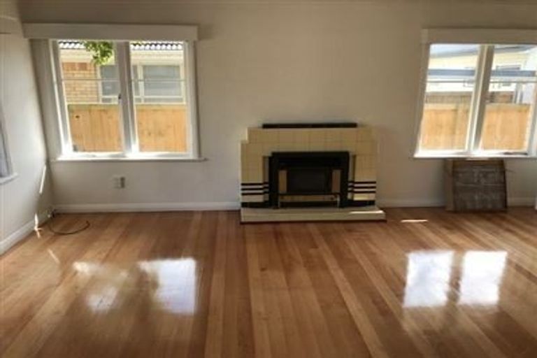 Photo of property in 17 Fyfe Avenue, Papatoetoe, Auckland, 2025