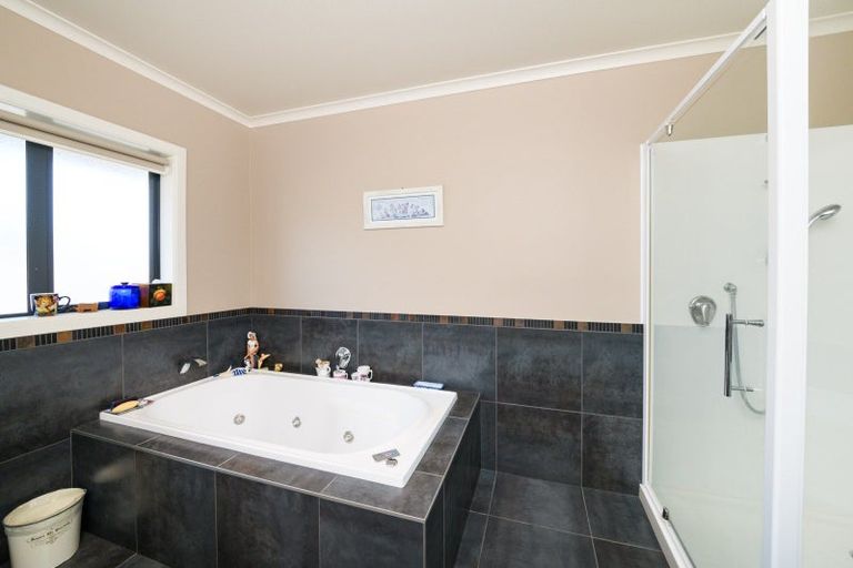 Photo of property in 22 Masefield Terrace, Kelvin Grove, Palmerston North, 4414