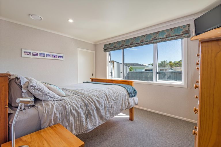 Photo of property in 3 Firth Place, Awapuni, Palmerston North, 4412