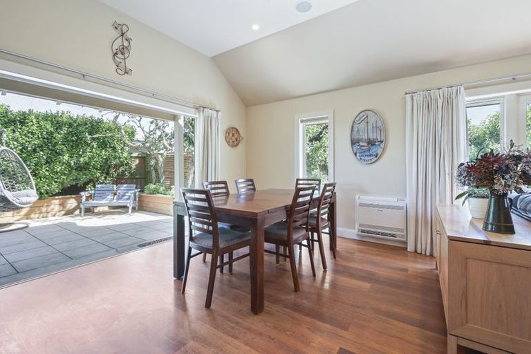 Photo of property in 3 Holiday Drive, Mairehau, Christchurch, 8052