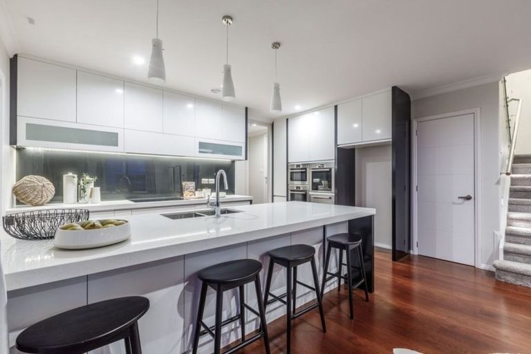 Photo of property in 4 Copper Lane, Long Bay, Auckland, 0630