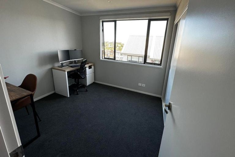 Photo of property in 21 Seafarer Crescent, Stanmore Bay, Whangaparaoa, 0932