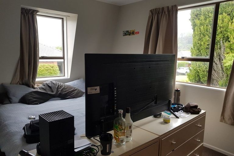 Photo of property in 1/2 Ararino Street, Trentham, Upper Hutt, 5018