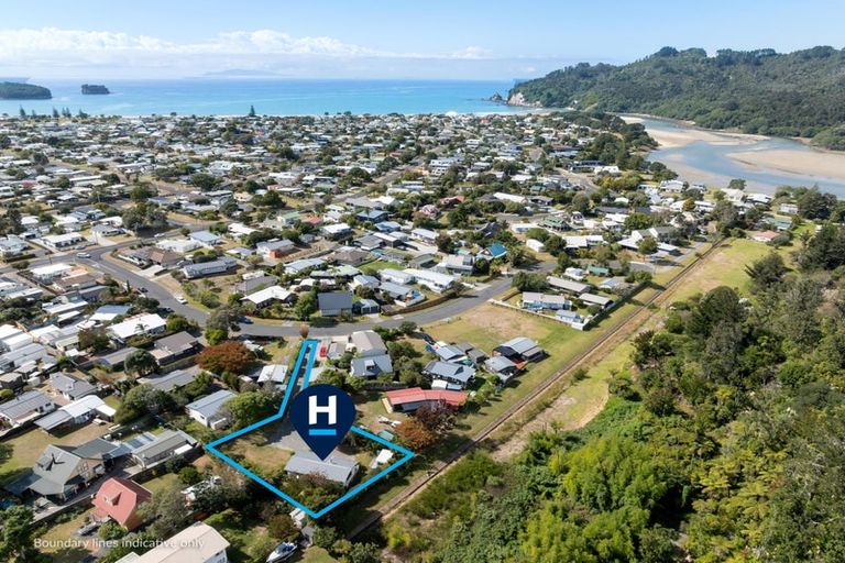 Photo of property in 112 Mckellar Place, Whangamata, 3620