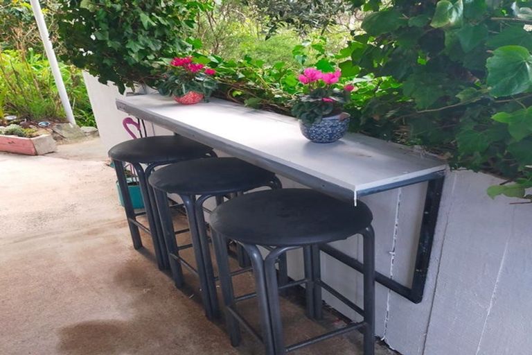 Photo of property in 29 Kingston Heights Road, Kingston, Wellington, 6021