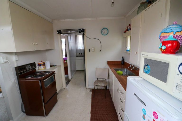 Photo of property in 12 Christian Street, Dannevirke, 4930