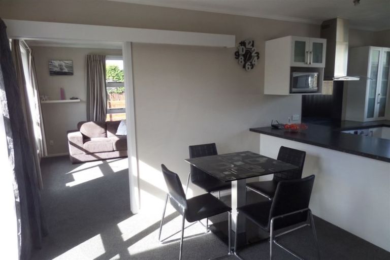 Photo of property in 5 Dunluce Place, Hornby, Christchurch, 8042