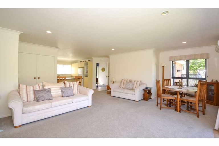 Photo of property in 1a Oakridge Drive, Kerikeri, 0230