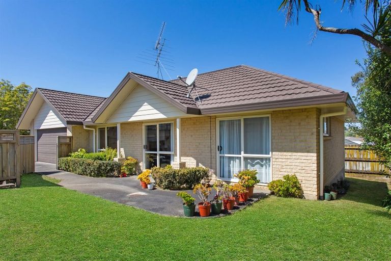 Photo of property in 69a Vincent Street, Howick, Auckland, 2014