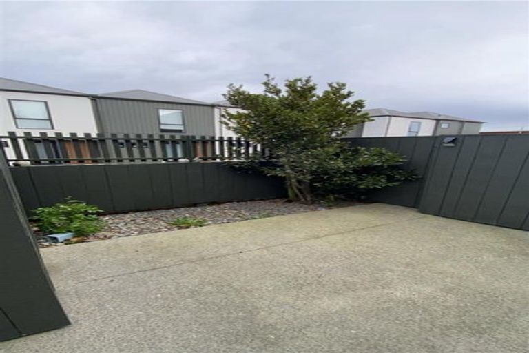 Photo of property in 17/6 Oswald Crescent, Paparangi, Wellington, 6037