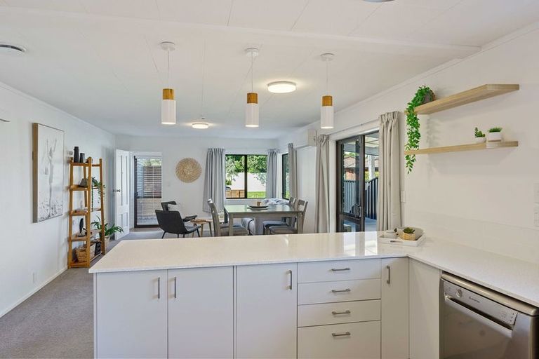 Photo of property in 7a Nathan Avenue, Paraparaumu Beach, Paraparaumu, 5032