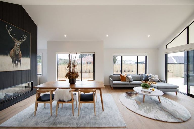 Photo of property in 45 Te Taniwha Road, One Tree Point, 0118