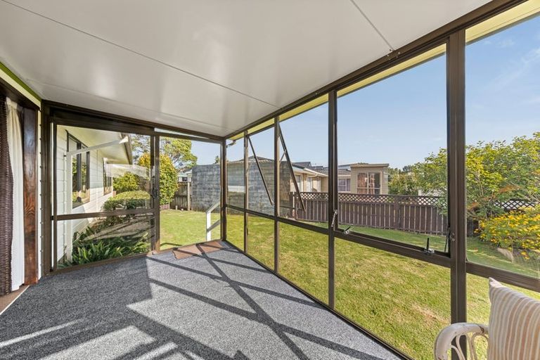 Photo of property in 2 Desmond Place, Bell Block, New Plymouth, 4312