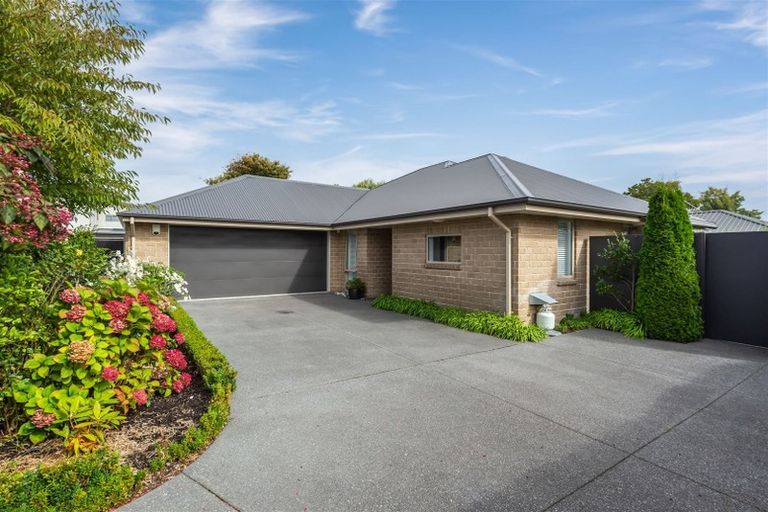Photo of property in 70e Jeffreys Road, Fendalton, Christchurch, 8052