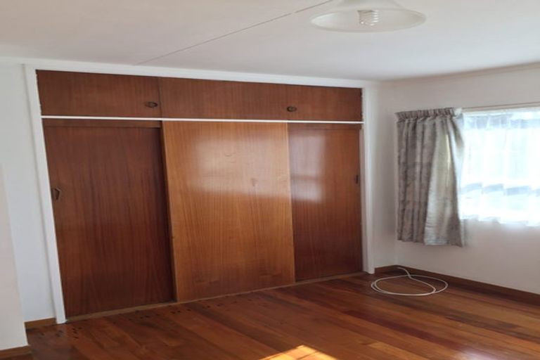 Photo of property in 21 Edgewater Drive, Pakuranga, Auckland, 2010