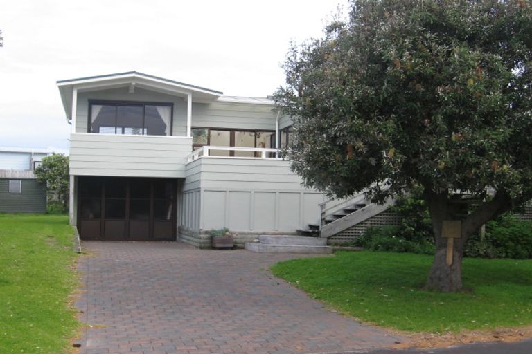 Photo of property in 8 Dungarvon Place, Omaha, 0986