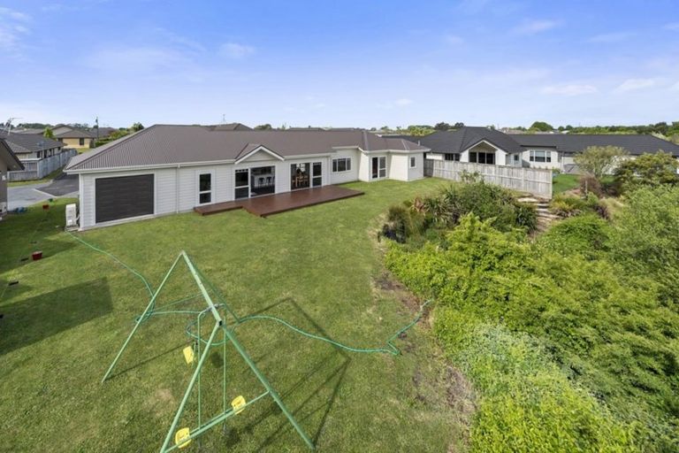 Photo of property in 162 Saint James Drive, Huntington, Hamilton, 3210