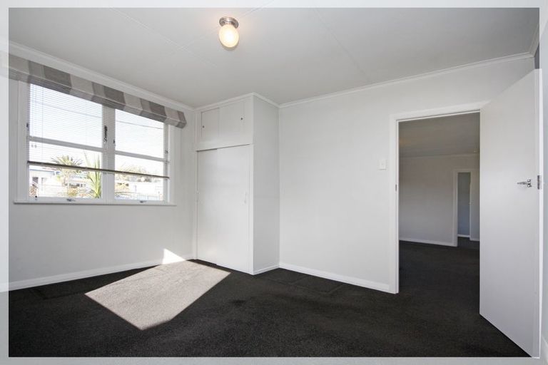 Photo of property in 8 Kennedy Street, Foxton Beach, Foxton, 4815