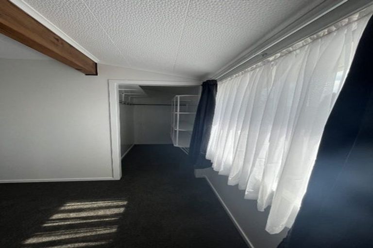 Photo of property in 1/43 Eastglen Road, Glen Eden, Auckland, 0602