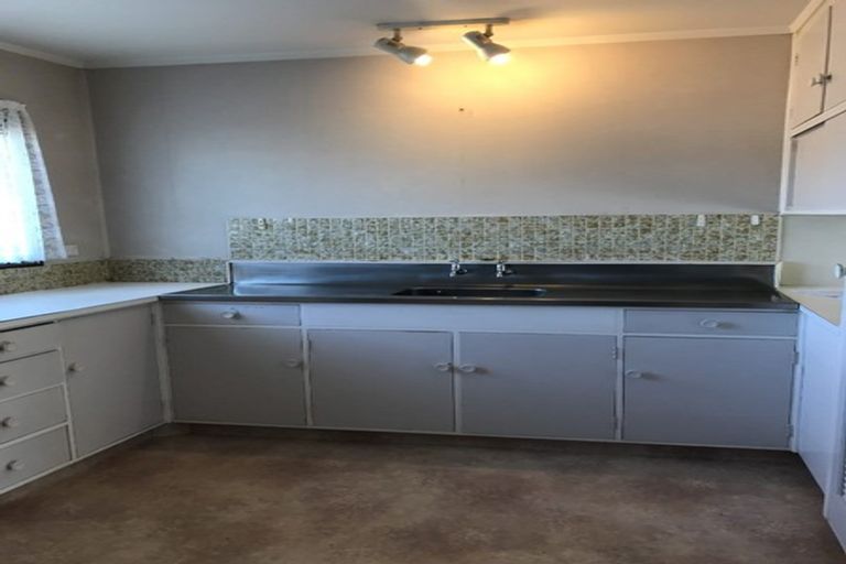 Photo of property in 2/1246 Cameron Road, Gate Pa, Tauranga, 3112