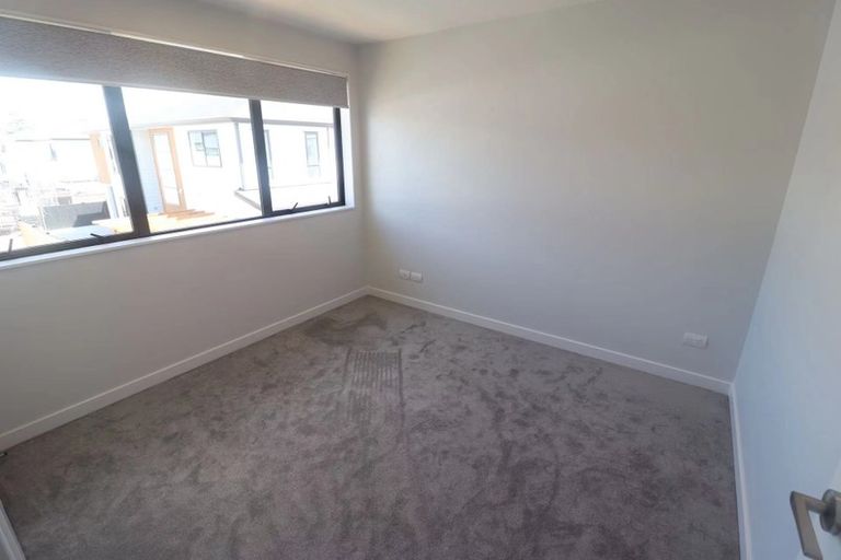 Photo of property in 10 Silvereye Road, Hobsonville, Auckland, 0616