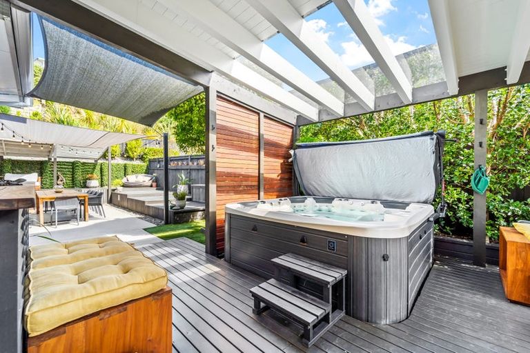 Photo of property in 9 Ruth Craig Place, Stanmore Bay, Whangaparaoa, 0932