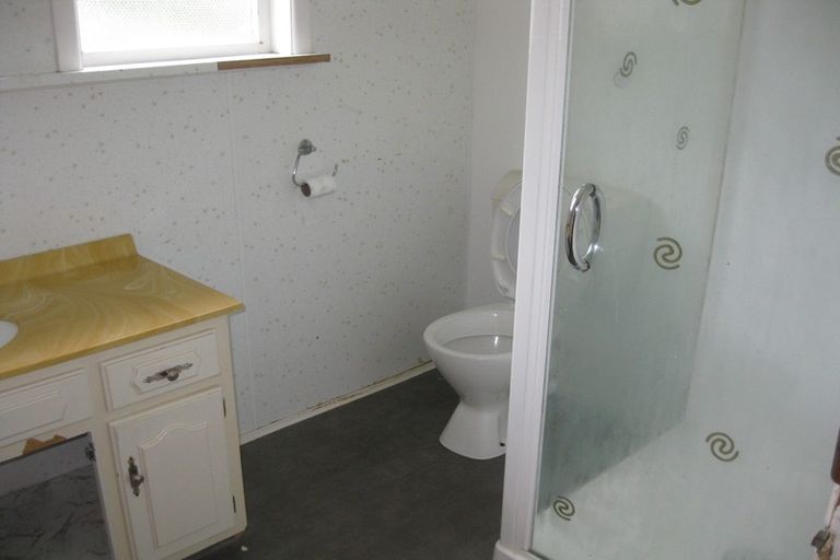 Photo of property in 17 Macaulay Street, Johnsonville, Wellington, 6037