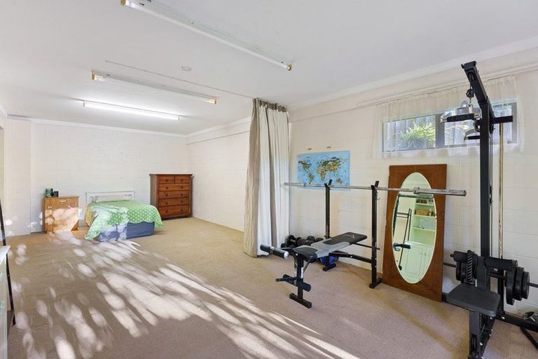 Photo of property in 36 Queens Road, Waikanae Beach, Waikanae, 5036