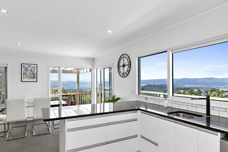 Photo of property in 47 Ashton Fitchett Drive, Brooklyn, Wellington, 6021