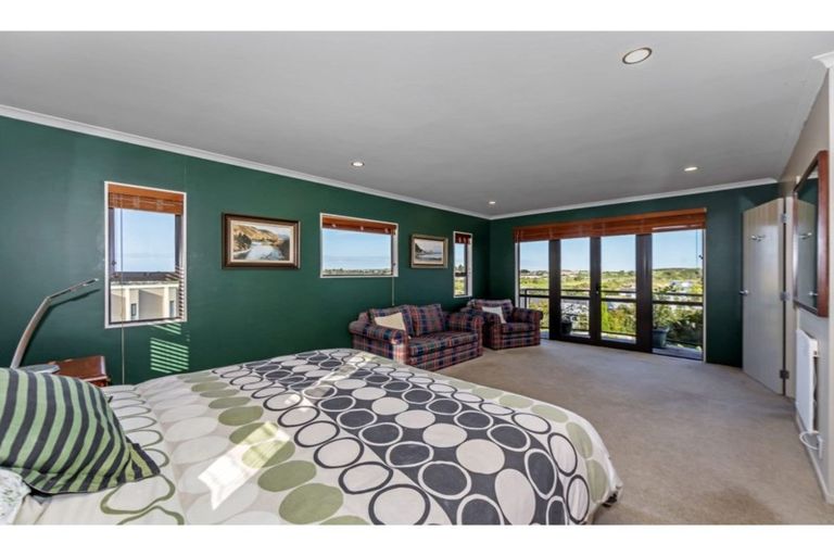 Photo of property in 19 Javelin Close, Gulf Harbour, Whangaparaoa, 0930